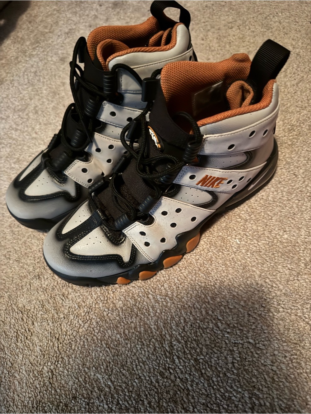 Nike Men's High-Top Sneakers in Gray and Orange